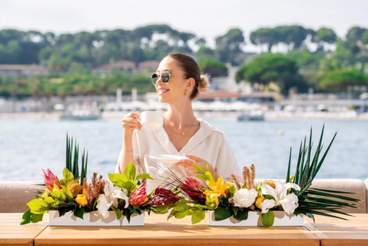 How to Choose the Perfect Flower Decor for Your Yacht