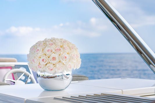 REAL FLOWERS THAT LAST A YEAR WITHOUT MAINTENANCE FOR LUXURY YACHTS
