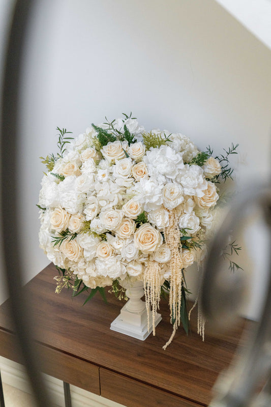 Best Luxury Flowers. Re3al Flowers That Last a Year for Luxury Residences, Yachts, Hotels, and Companies