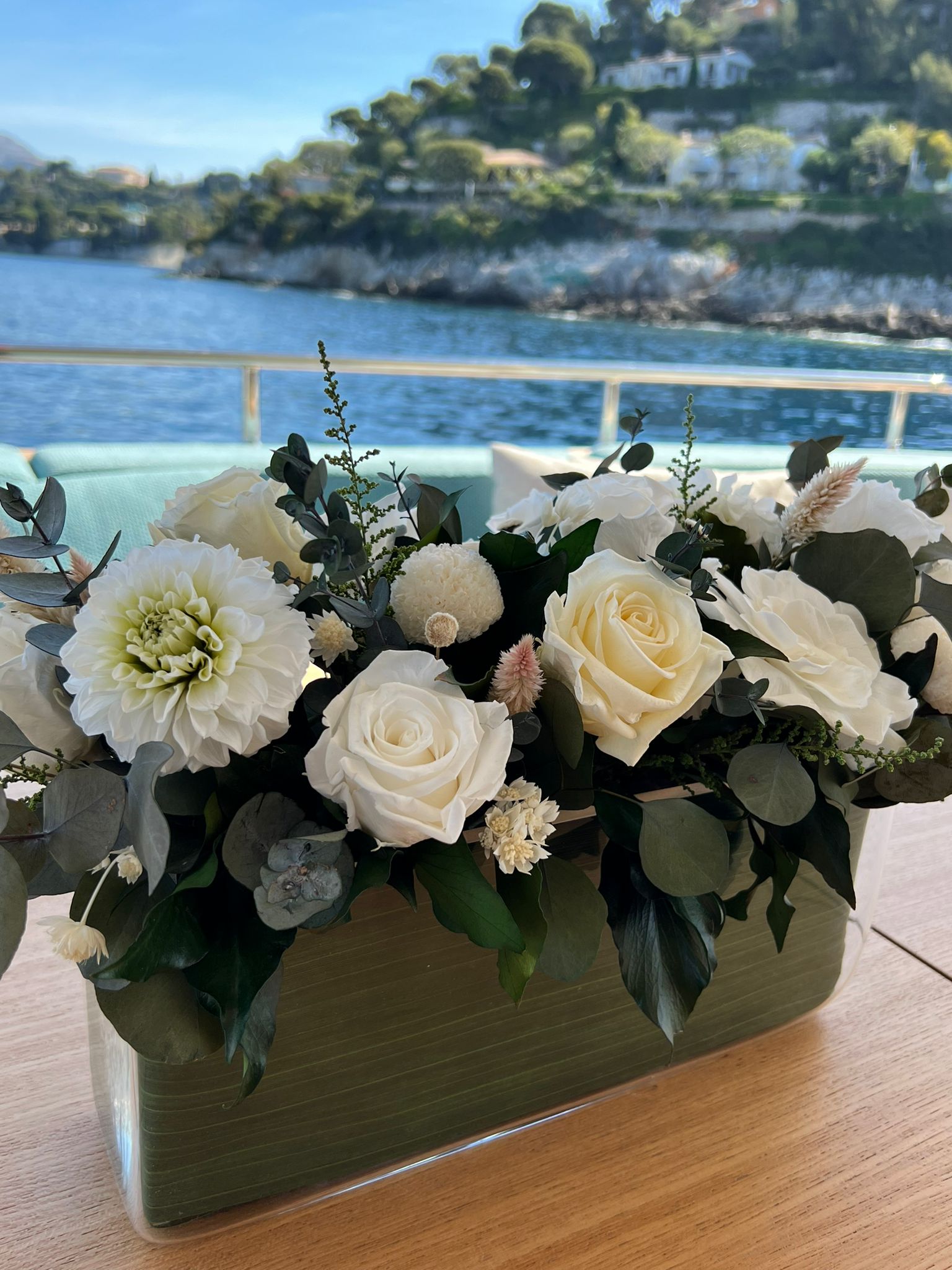 Preserved flower arrangement for MY SOSA